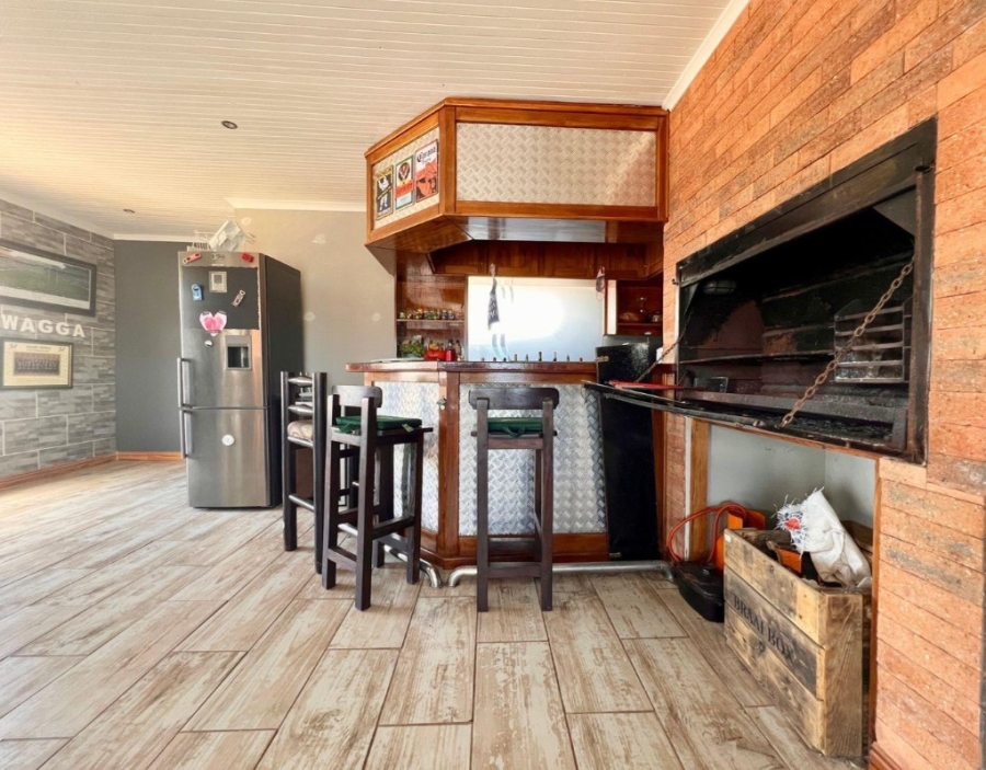 4 Bedroom Property for Sale in Myburgh Park Western Cape